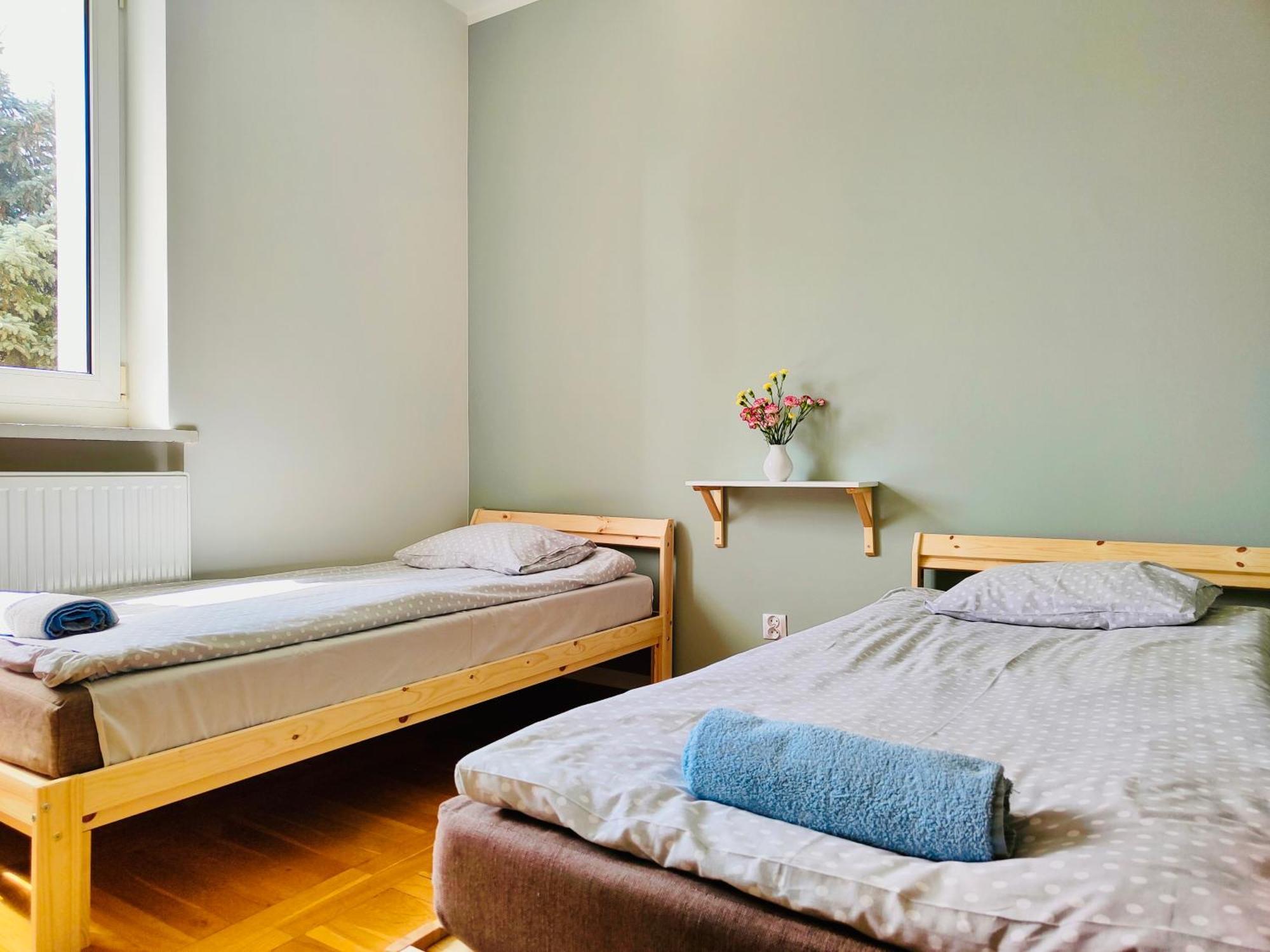 Hotel Dom Bez Scian Gubin Esterno foto