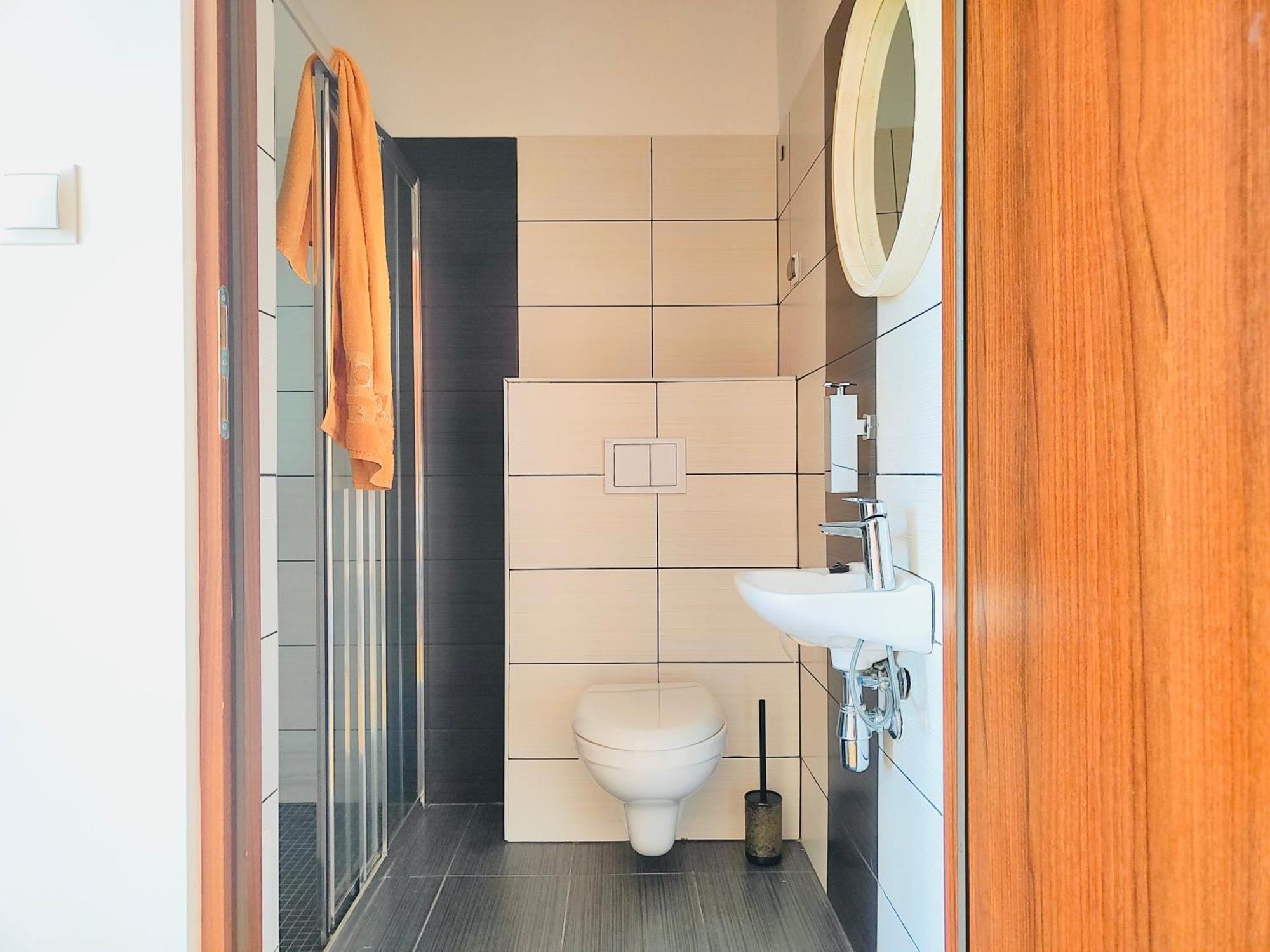 Hotel Dom Bez Scian Gubin Esterno foto