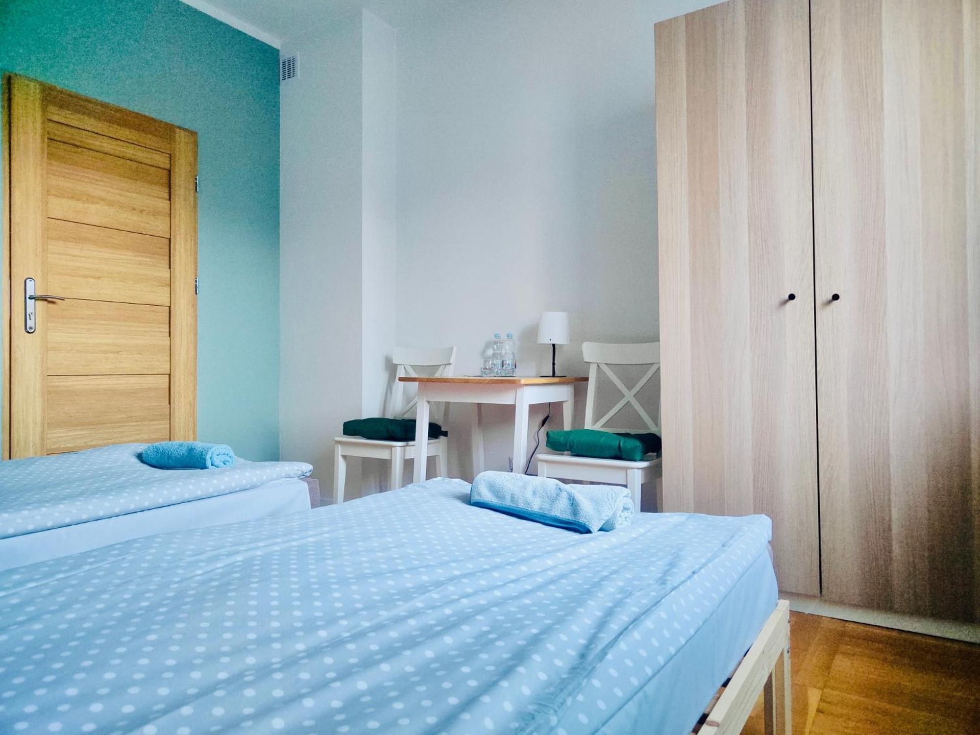 Hotel Dom Bez Scian Gubin Esterno foto