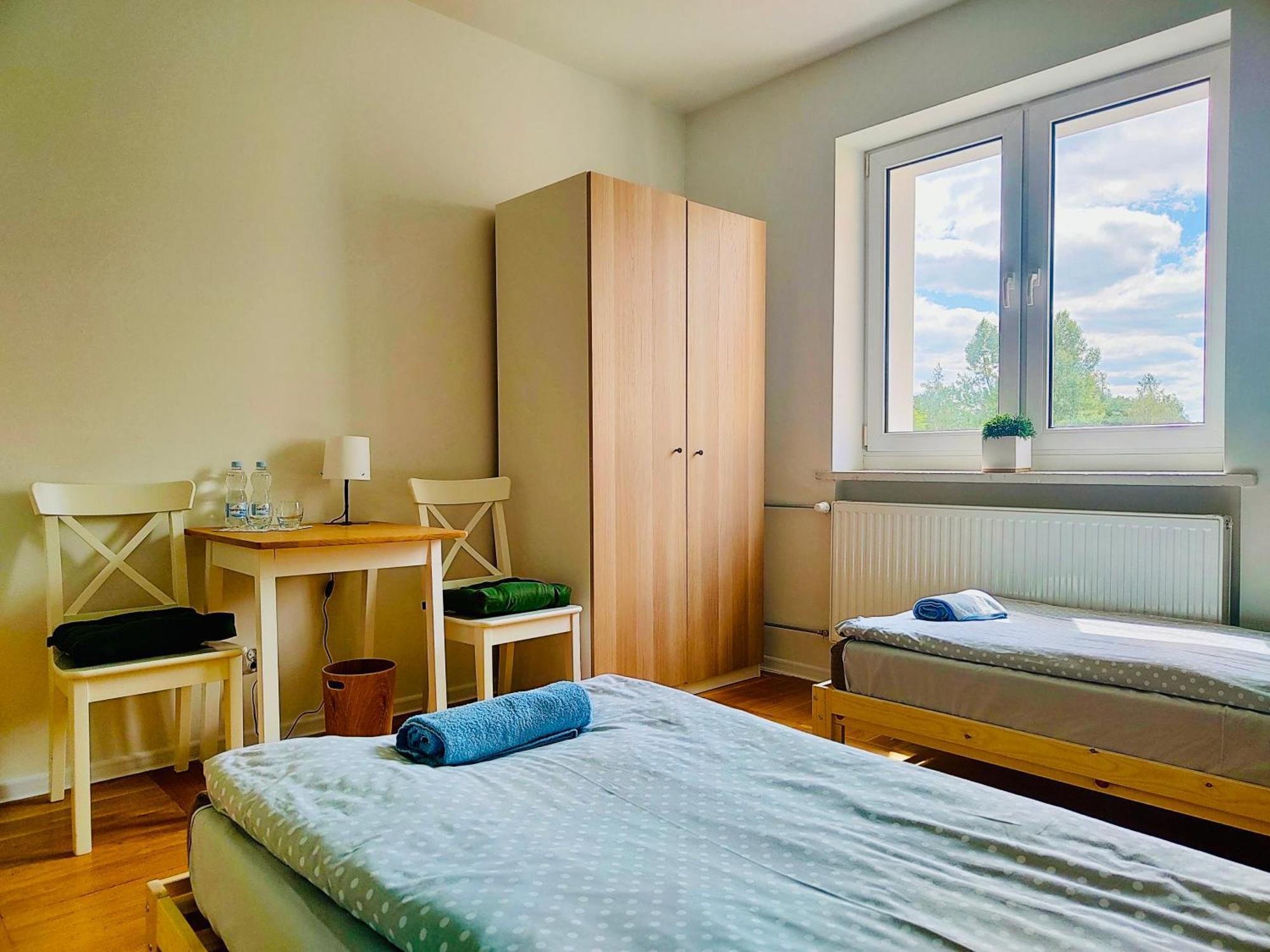 Hotel Dom Bez Scian Gubin Esterno foto